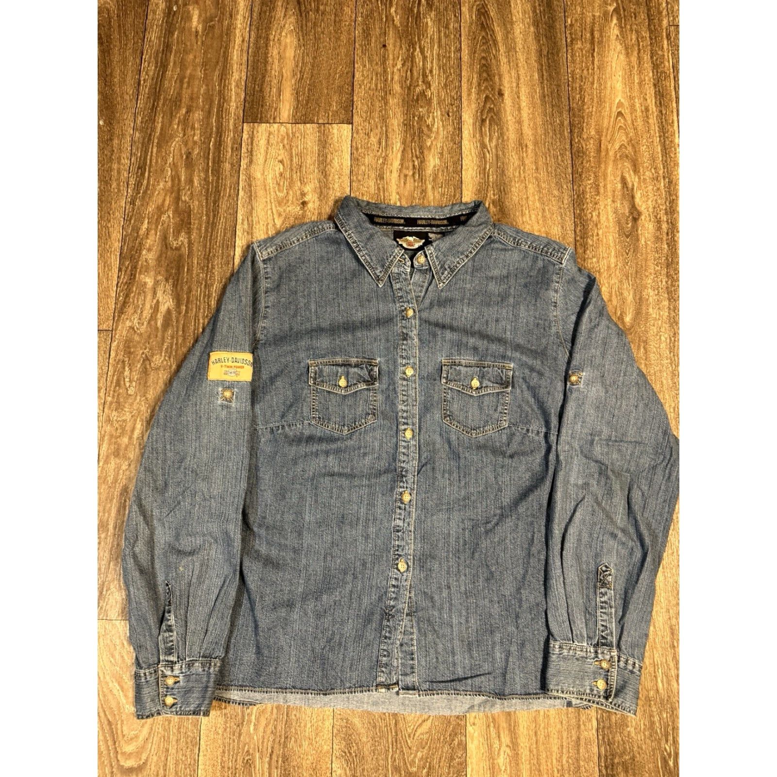 Harley Davidson Harley-Davidson Denim Jean Button-Up Shirt Women 1W Blue 24” Pit to Pit 27” Length (Regular) Size XS / US 0-2 / IT 36-38 - 3 Thumbnail
