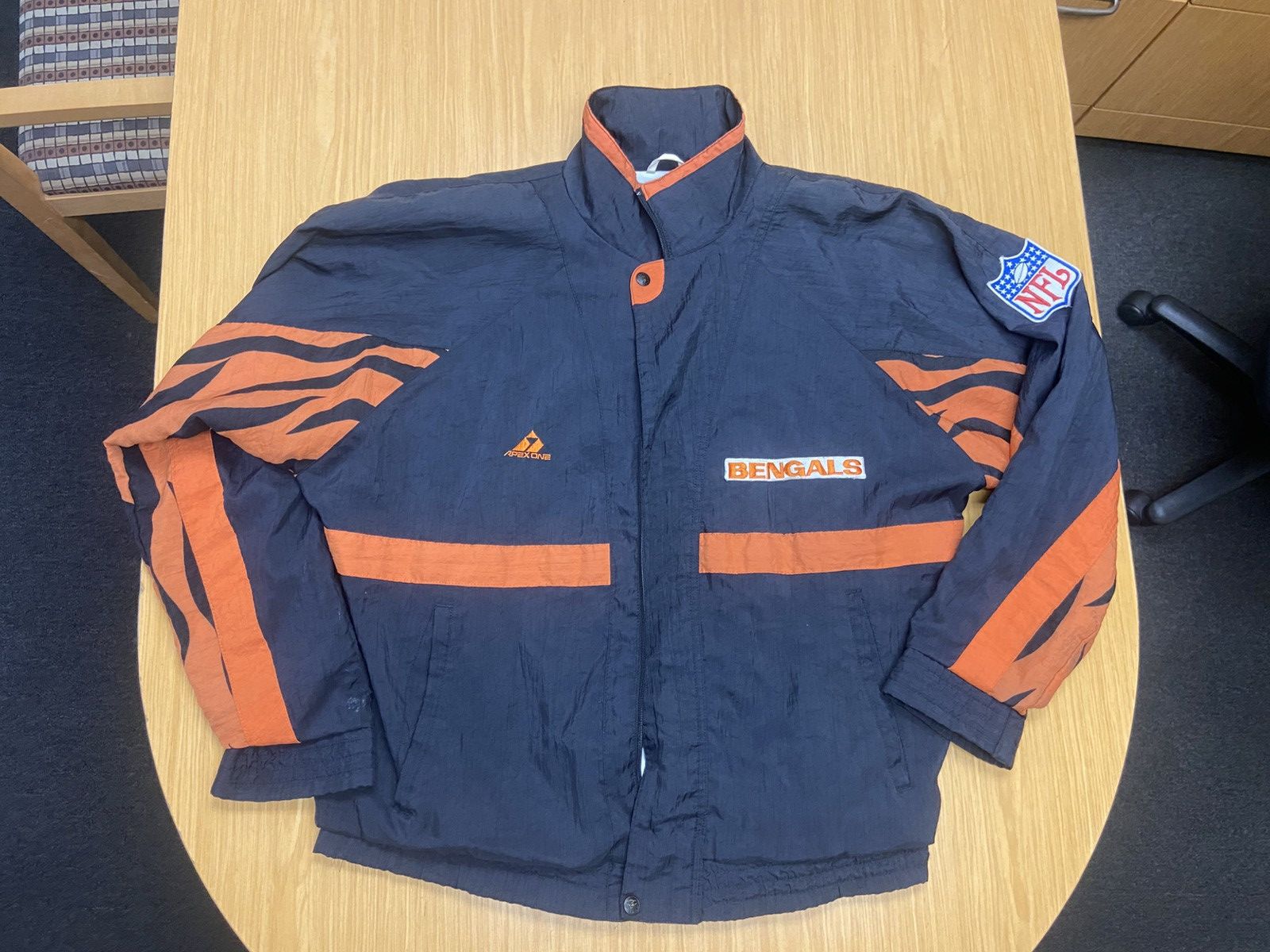 Apex One × NFL 1990's Cincinnati Bengals NFL Apex One Jacket | Grailed