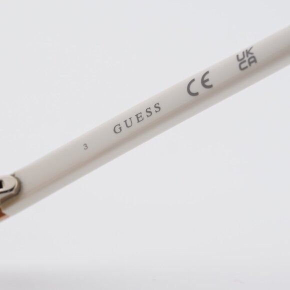 Guess Guess GU00106 21E Sunglasses White/Gold Cat Eye Frame Size ONE SIZE - 10 Thumbnail
