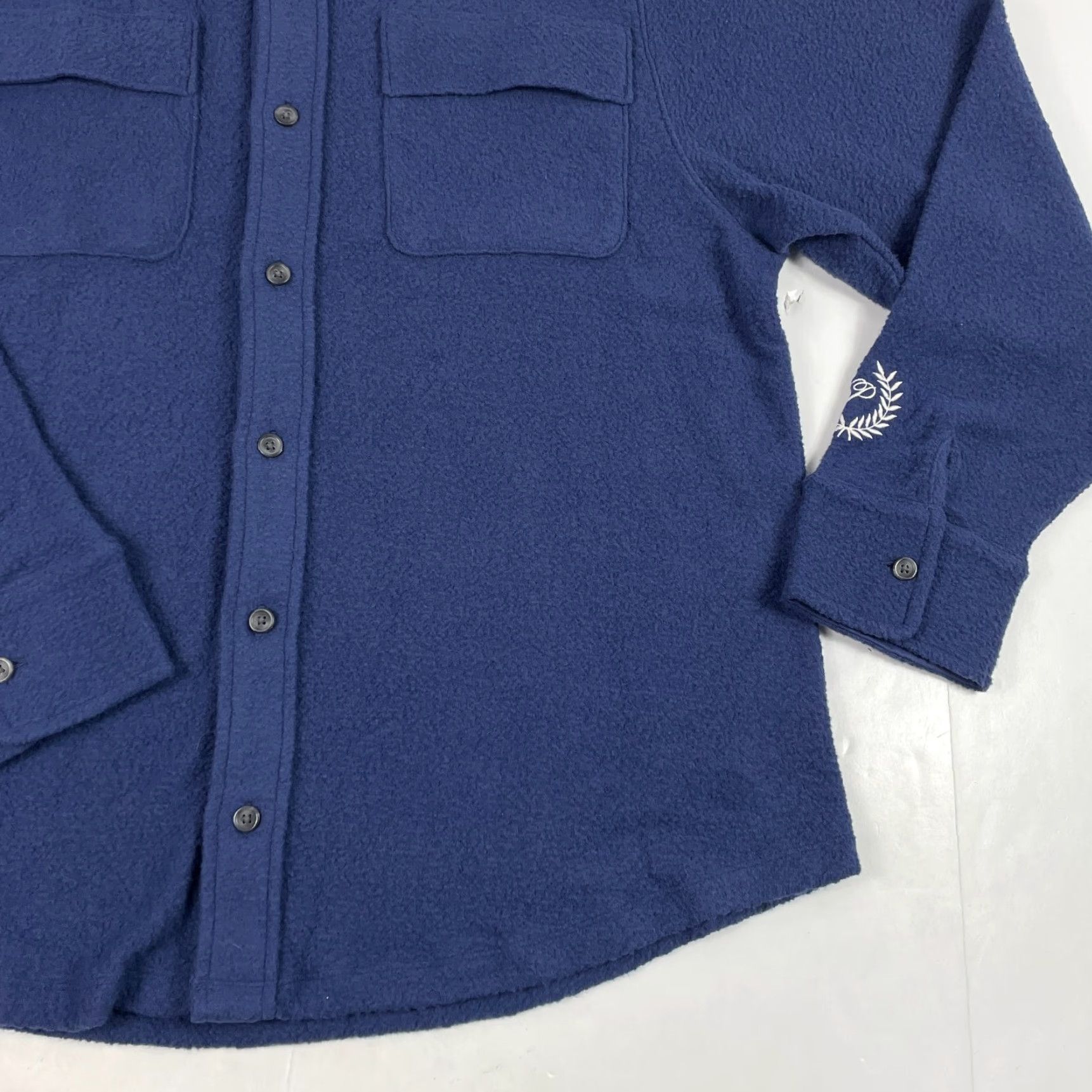 Victoria's Secret Viktorias Secret PINK Shirt Womens Medium Blue Fleece Button Up Cozy Ski Camping Size M / US 6-8 / IT 42-44 - 4 Thumbnail