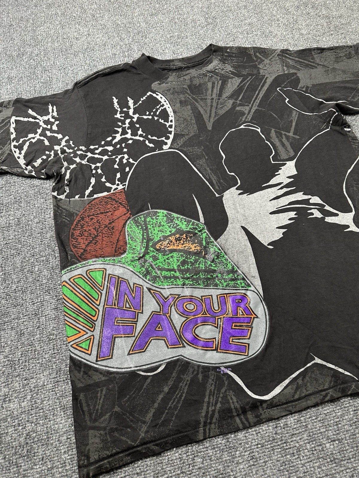 Vintage Mens Dan Gilbert In Your Face Basketball 1990s, Size XL Size US XL / EU 56 / 4 - 3 Thumbnail
