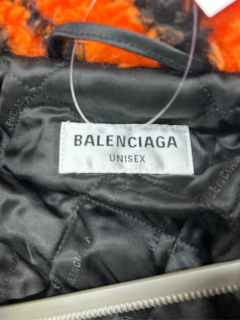 Balenciaga Balenciaga Tiger fur coat in the year of the tiger jacket 2 Size XXS / US 00 / IT 34 - 6 Thumbnail