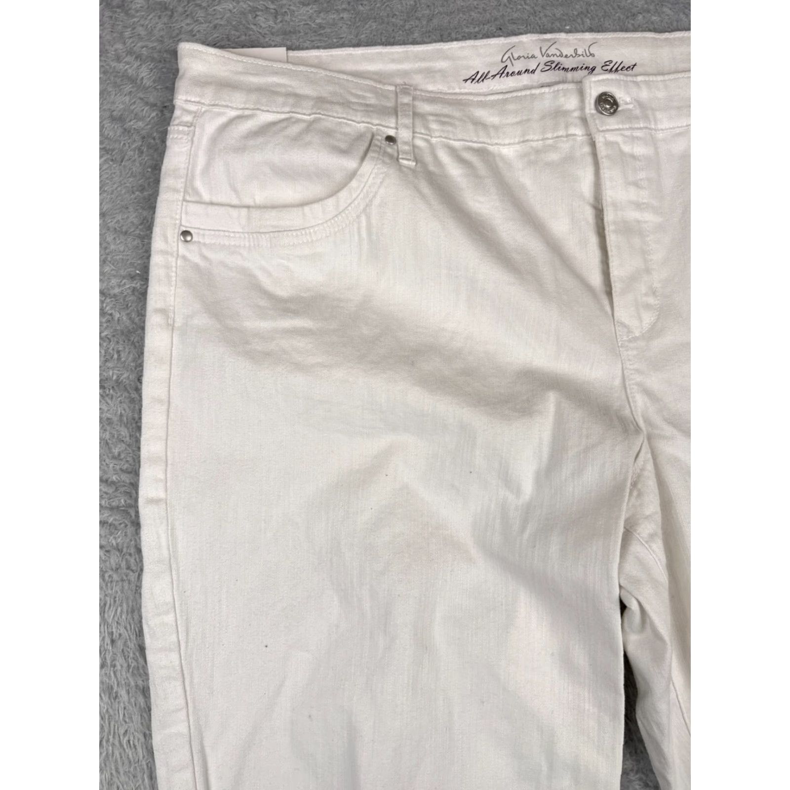 Gloria Vanderbilt Gloria Vanderbilt Shorts Womens 20W White Kaia Skimmer Button Fly Cotton 44x16 Shirt Womens 20W White Skimmer Denim Casual Beach 90s? Size 42" / US 20 - 4 Thumbnail