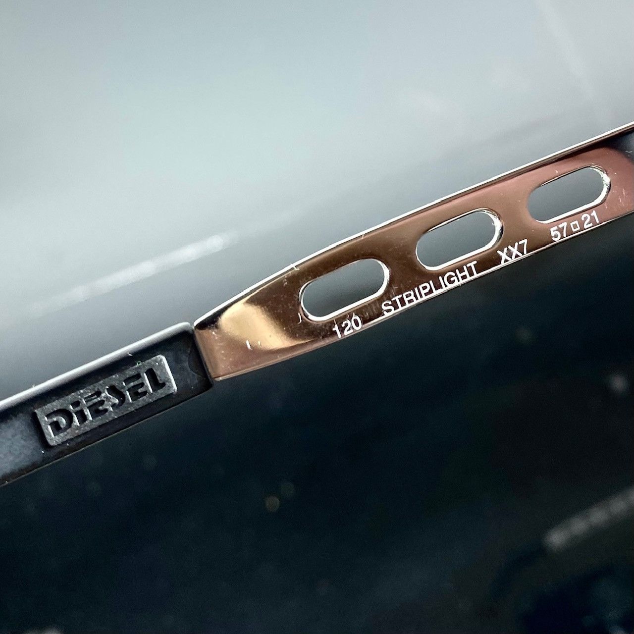 Diesel Lunettes De Soleil Striplight y2k Vintage 2000’s Diesel Size ONE SIZE - 7 Thumbnail