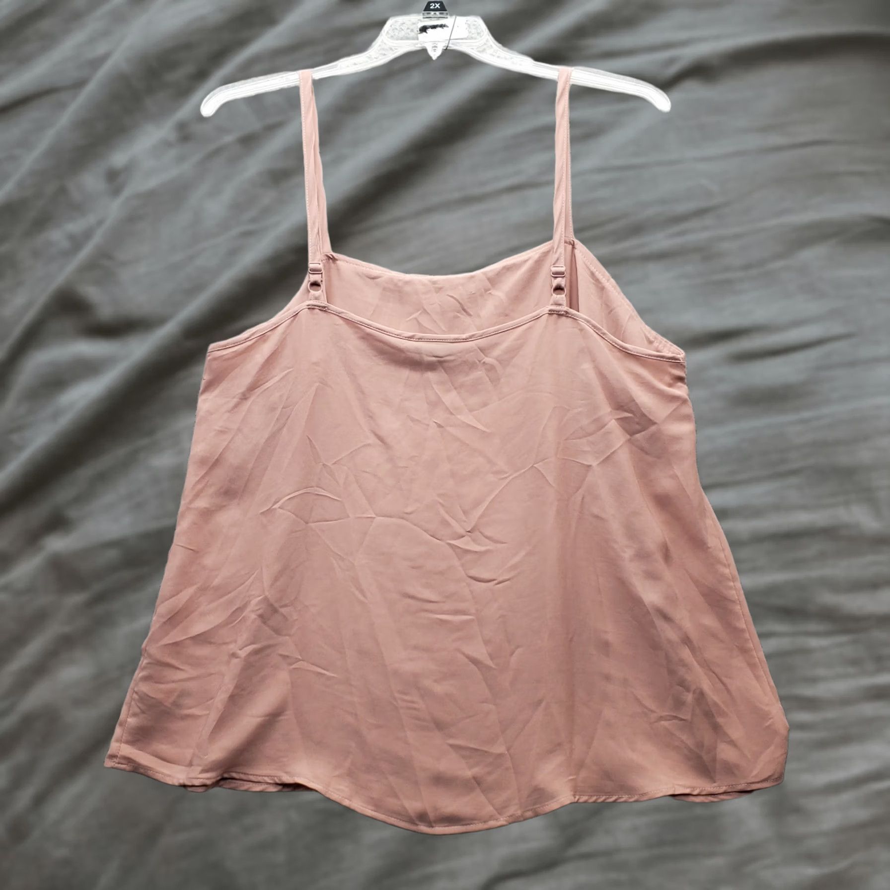 Torrid Torrid Womens Cami Top Pink Georgette Pleated 0 Tank Spaghetti Strap Sleeveless Chest 20 Length 30 Size XS / US 0-2 / IT 36-38 - 1 Thumbnail
