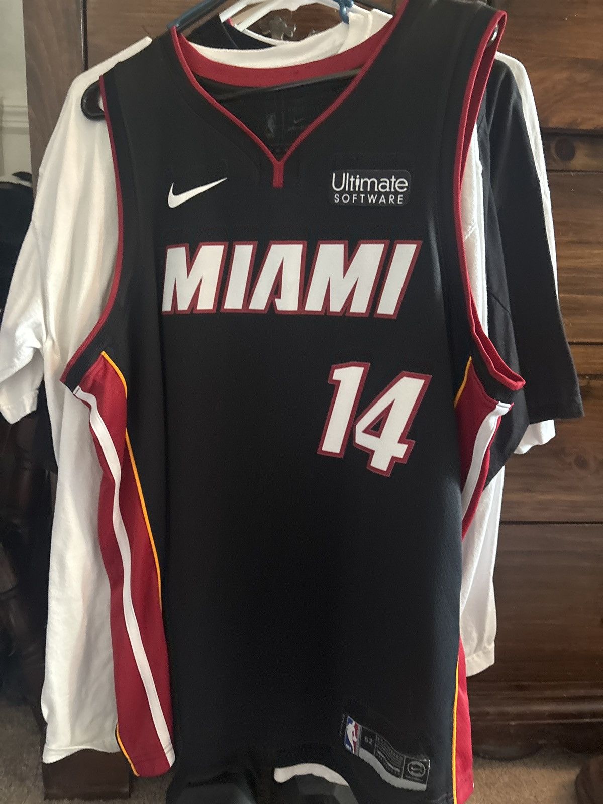 NBA × Nike MIAMI HEAT TYLER HERRO XL JERSEY AUTHENTIC NIKE Size US XL / EU 56 / 4 - 2 Thumbnail