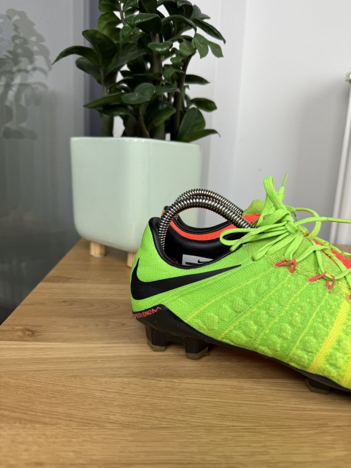Nike Mens Rare Nike Hypervenom Phantom Football shoes Size Eur 40 Size US 7 / EU 40 - 2 Thumbnail