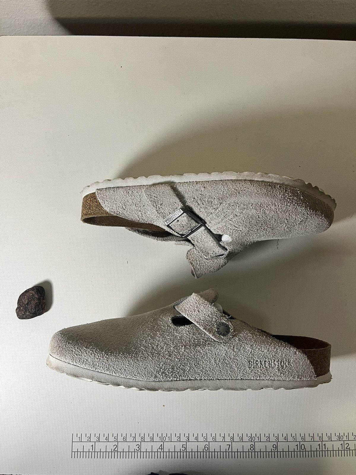Birkenstock × Stussy Stüssy x Birkenstock Boston “Bone” Suede Mens Size 41 Size US 8 / EU 41 - 7 Thumbnail