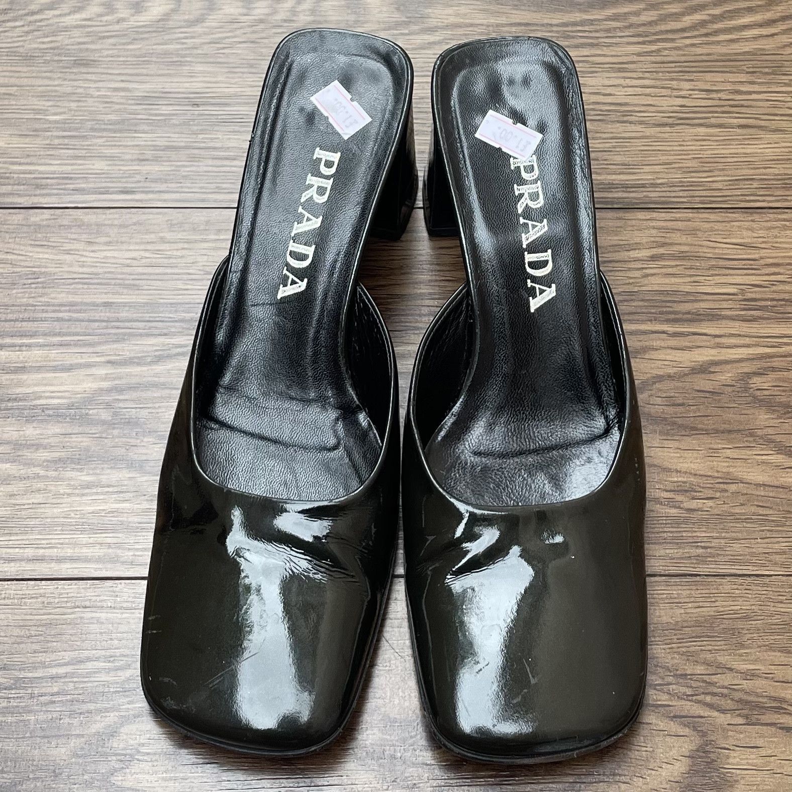 靴 Archive PRADA square toe leather mules Prada Prada Archive 1999 Patent Leather Square Toe Heel Mules