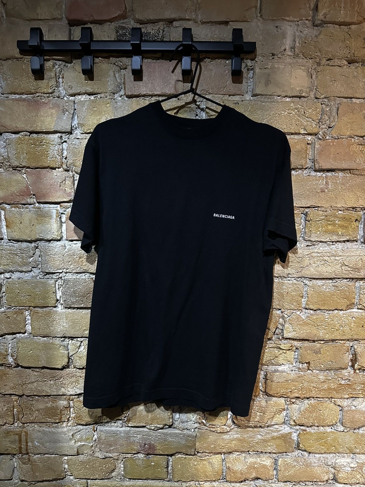 Balenciaga balenciaga logo black tee Size US S / EU 44-46 / 1 - 1 Thumbnail