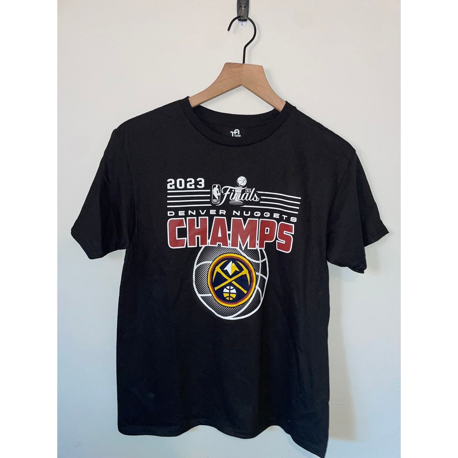 NBA Youth NBA Denver Nuggets Finals Champs Basketball Shirt L Size US L / EU 52-54 / 3 - 1 Thumbnail