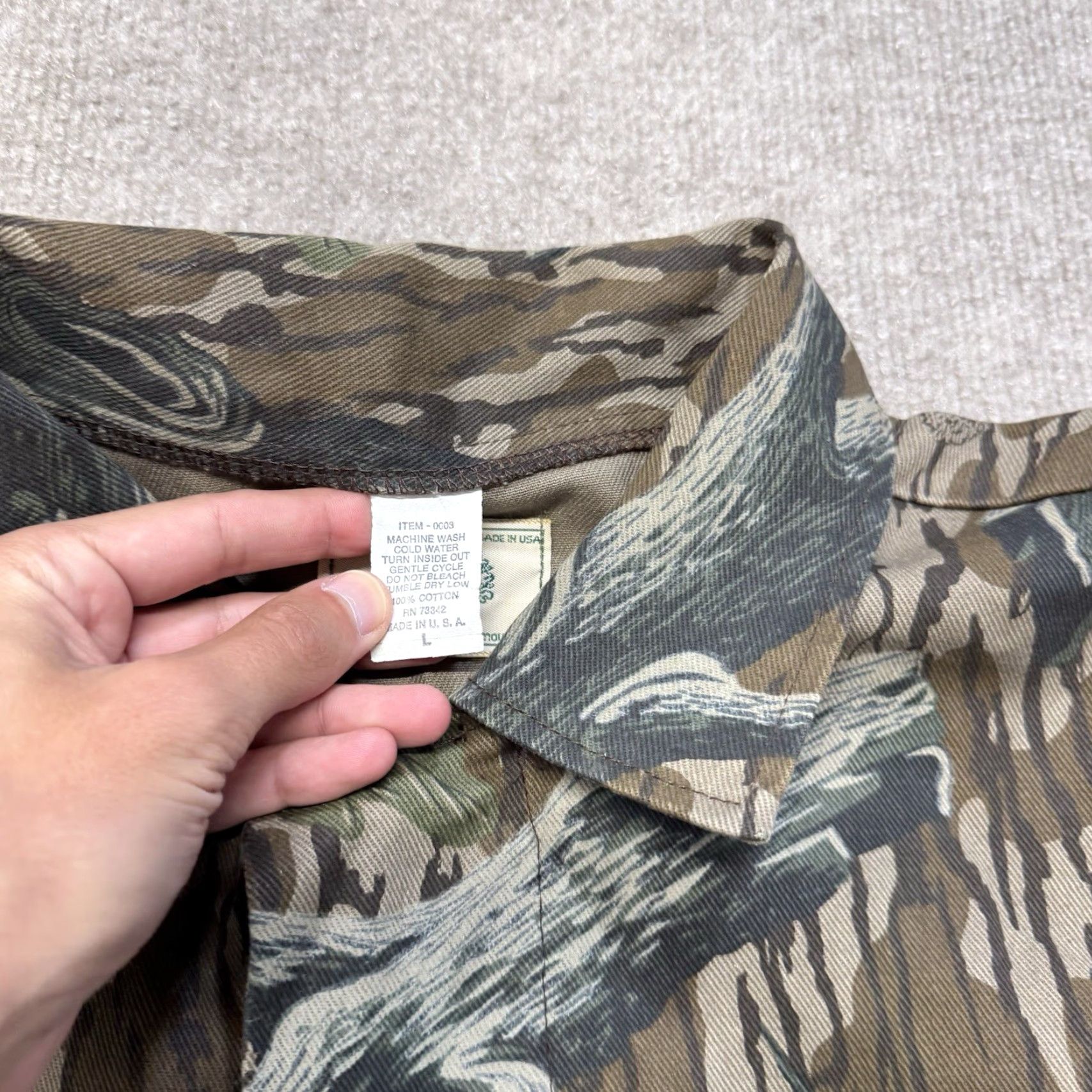Vintage VINTAGE Mossy Oak Jacket Hunting USA 80s Large Chore Tree Stand 3 Pocket Mens Size US L / EU 52-54 / 3 - 6 Thumbnail