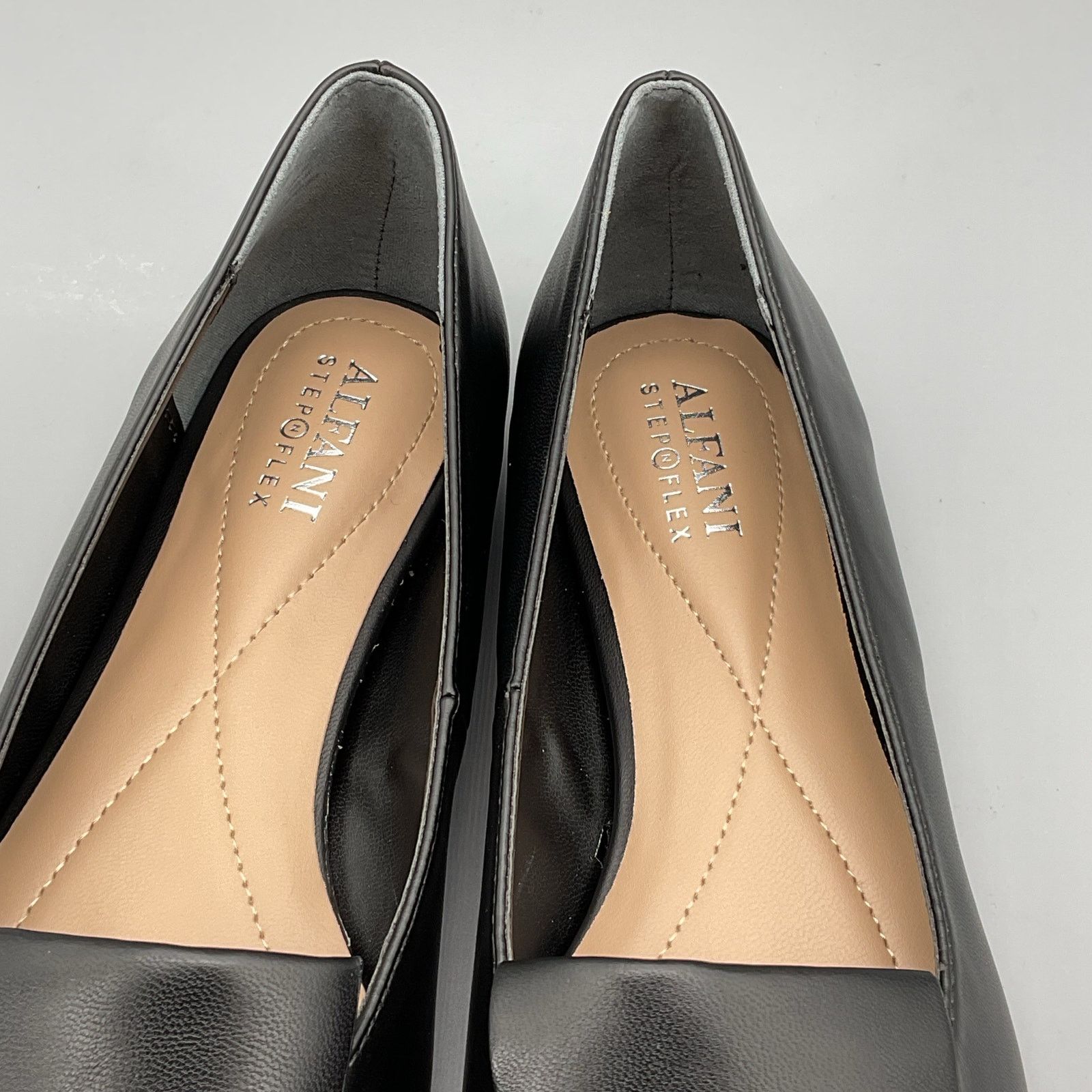 Alfani Alfani Women’s Samantha Pointed-Toe Flat Loafer Black Sz 5M Size US 5 / IT 35 - 6 Thumbnail