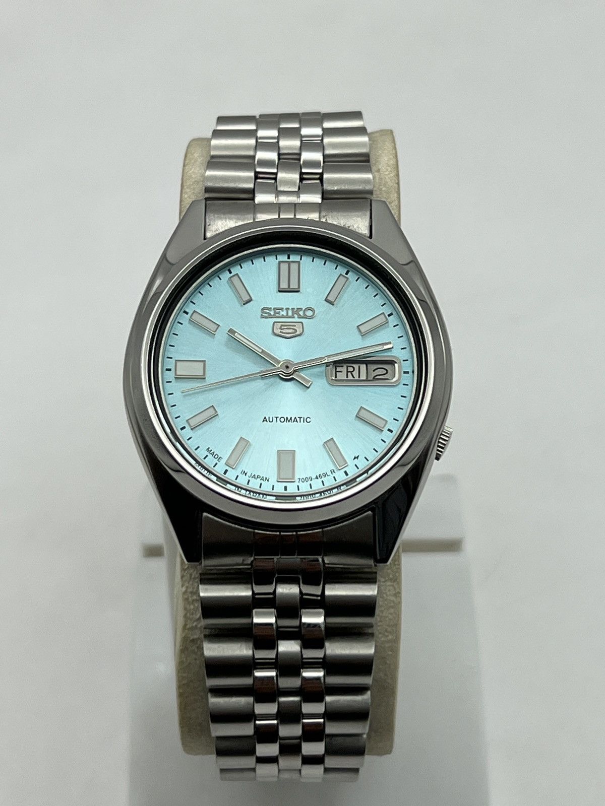 Seiko SEIKO 5 SNX447 ICE-BLUE SUNBRUST DIAL AUTOMATIC 17 JEWELS Size 36 - 2 Thumbnail