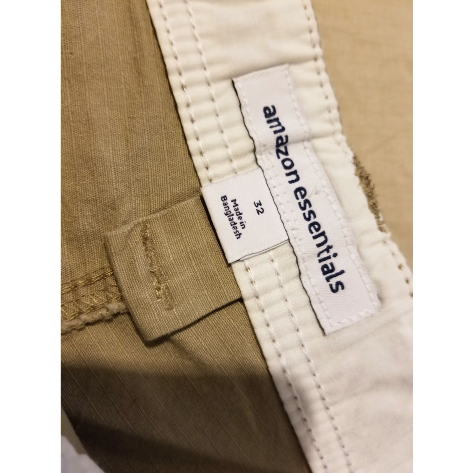 Essentials Amazon Essentials Men's Cargo Shorts Size 32 Cotton Beige User: Amazon Essentials Men's Cargo Shorts Size 32 Cotton Beige Size US 32 / EU 48 - 3 Thumbnail