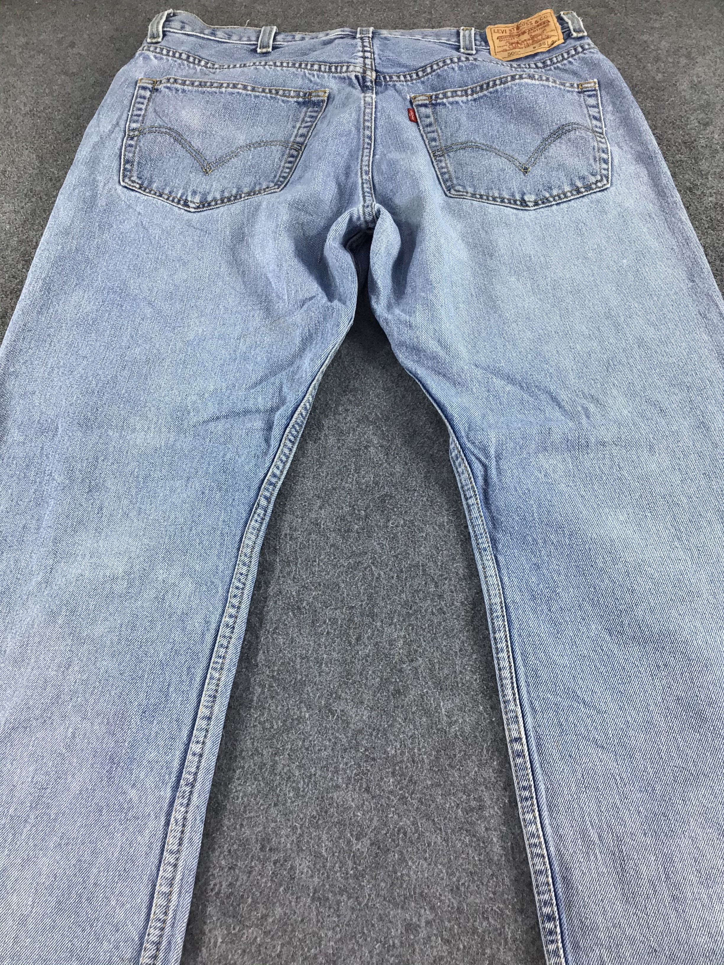 Levi's Vintage Levis 505 Jeans Medium Wash Denim -J554 Size US 37 - 4 Thumbnail
