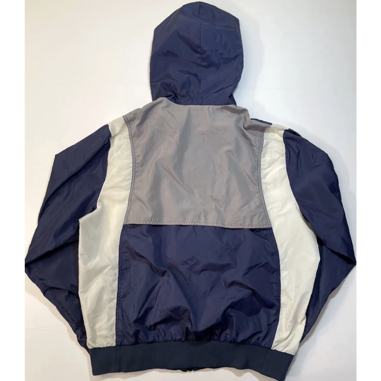 Nike VINTAGE Nike Windbreaker Jacket Mens L 90s 80s Blue Zip Swoosh Logo USA Sports Lightweight Full Zip Jacket Men Size US L / EU 52-54 / 3 - 2 Thumbnail