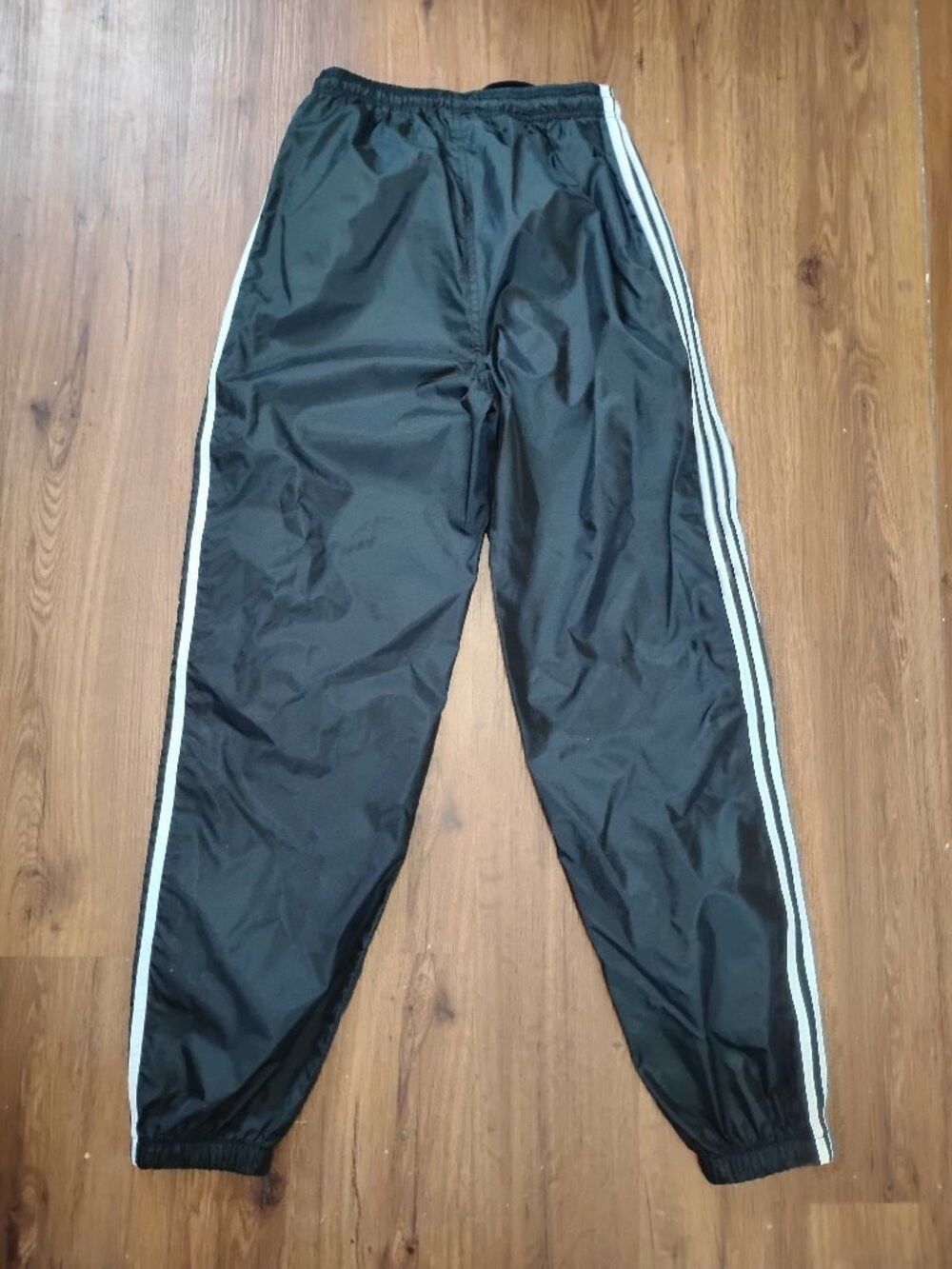 Adidas Vintage Adidas 3 Stripe Wind Pants Joggers Trainers Size US 30 / EU 46 - 5 Thumbnail