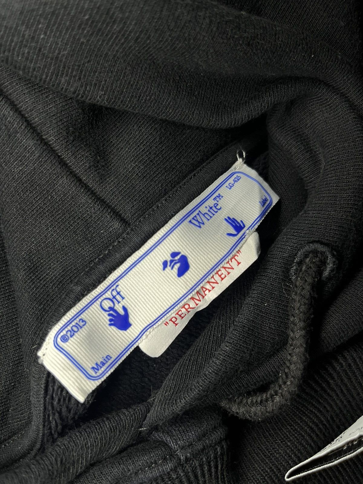 Off-White OFF WHITE BY VIRGIL ABLOH BLACK CARAVAGGIO ARROW HOODIE Size US L / EU 52-54 / 3 - 7 Thumbnail
