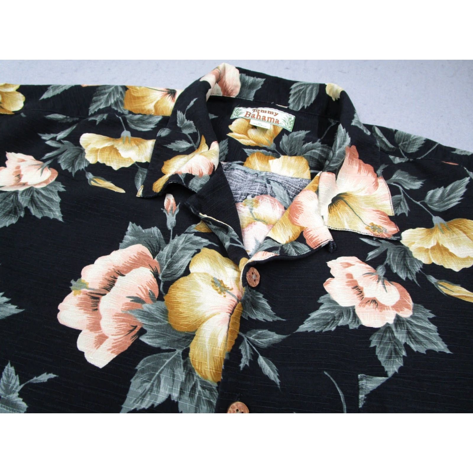 Tommy Bahama VINTAGE Tommy Bahama Shirt Mens XL Black Silk Button Up Hawaiian Loop Collar Size US XL / EU 56 / 4 - 2 Thumbnail