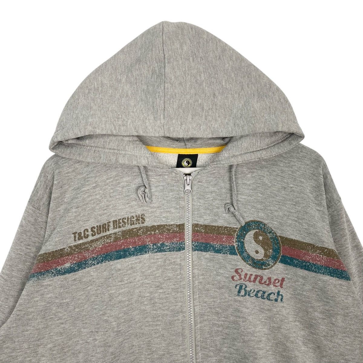 Vintage Vintage T&C Surf Design Hoodie Sweater Grey Pullover Size L Size US L / EU 52-54 / 3 - 8 Thumbnail