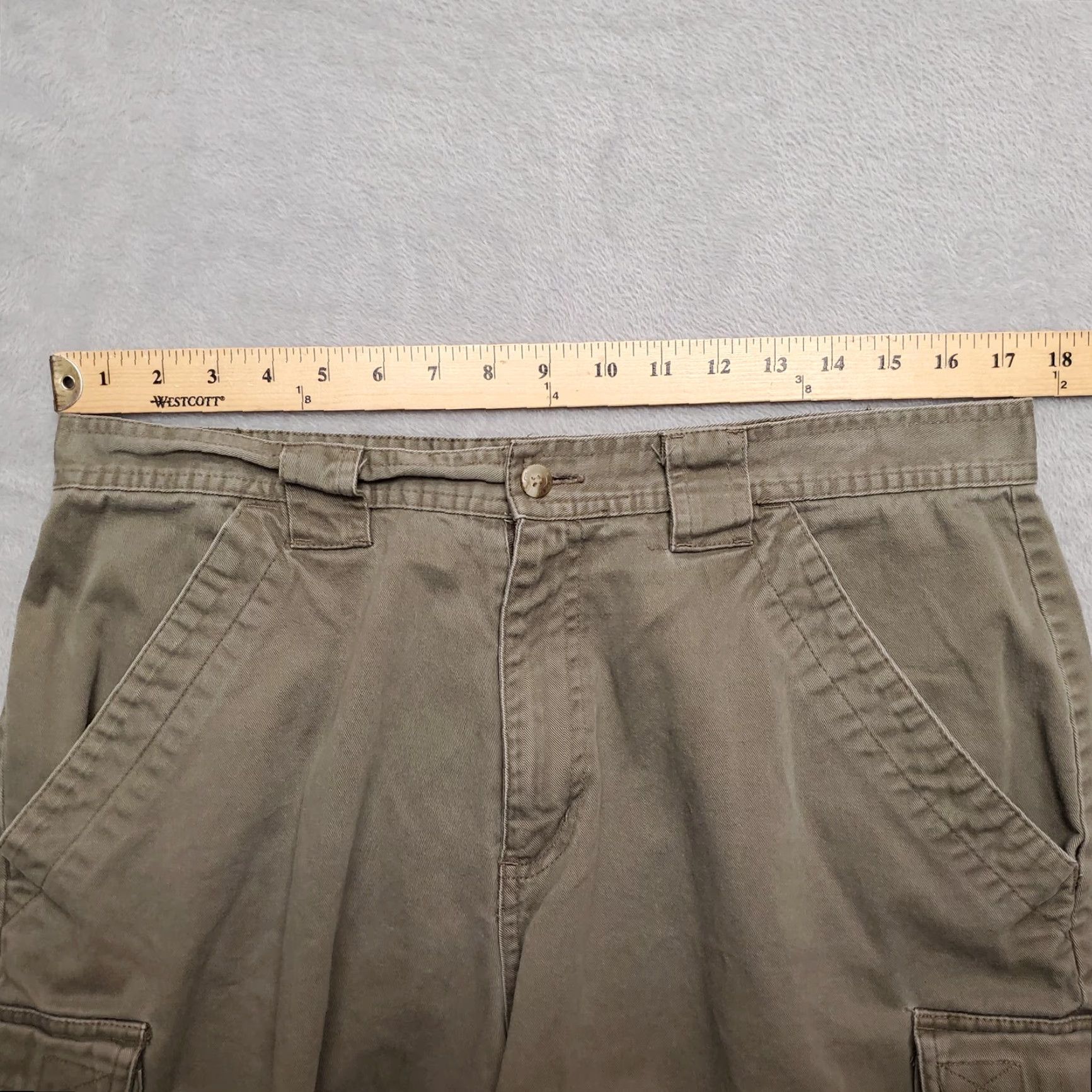Vintage Columbia Cargo Shorts Men 36 Green Flat Front Twill Outdoors Casual Hike Cotton Pocketed Belt Loops Zip Front Size US 36 / EU 52 - 6 Thumbnail