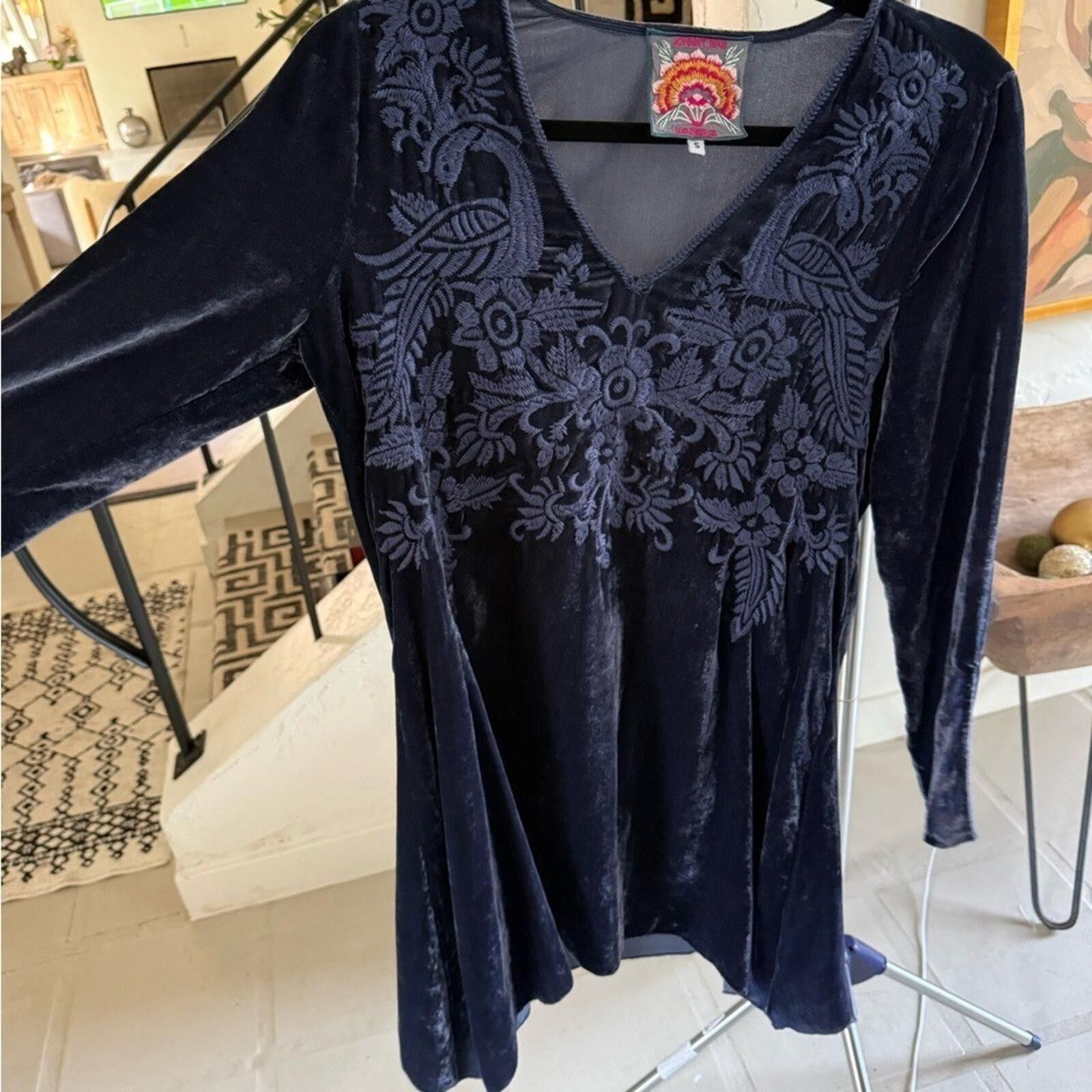 Other Johnny Was $255 Navy Kamala Velvet Embroidered Tunic, Size S Size S / US 4 / IT 40 - 8 Thumbnail