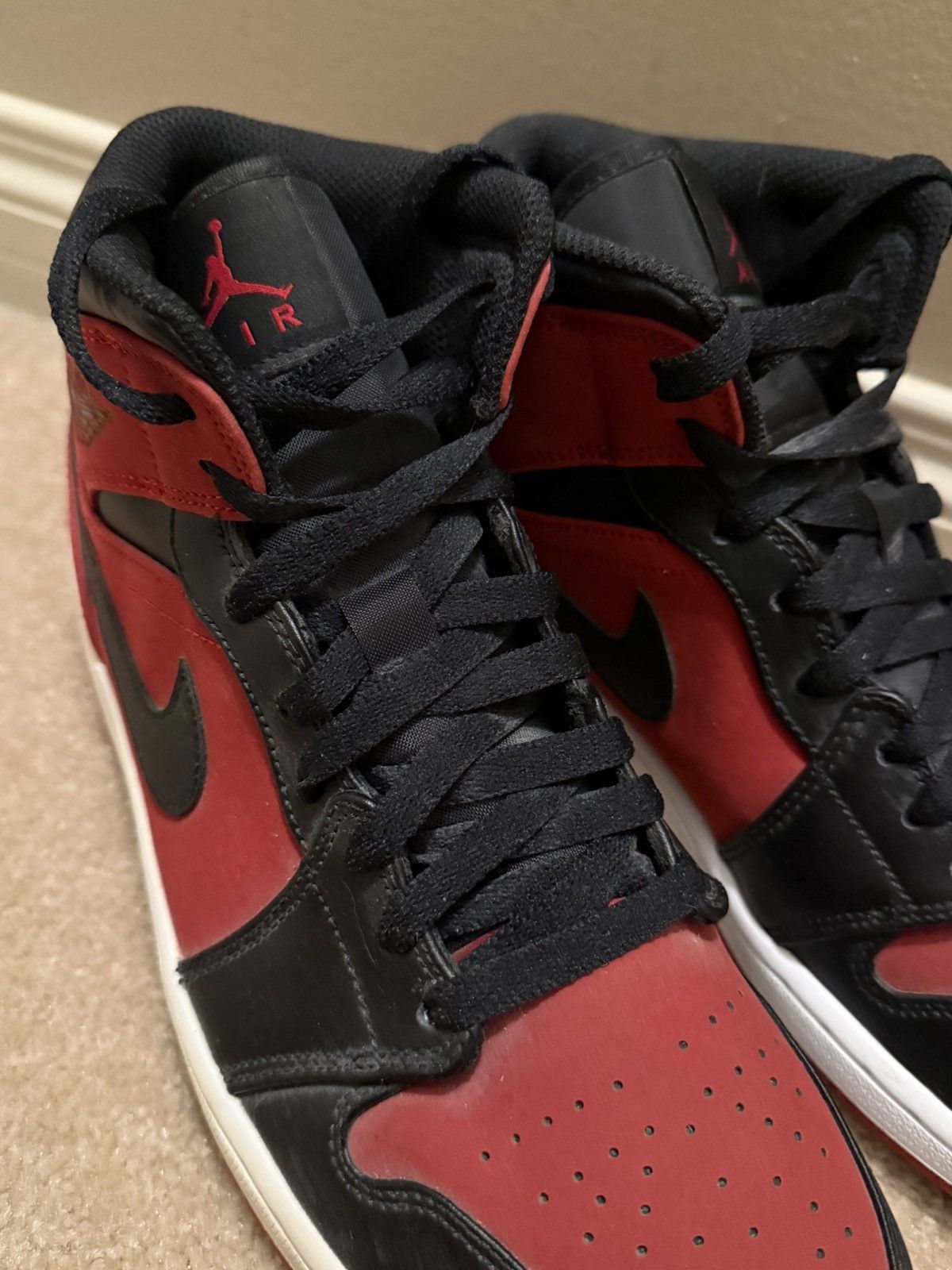 Jordan Brand Air Jordan 1 Mid - Gym Red / Black-White Size US 9.5 / EU 42-43 - 3 Thumbnail