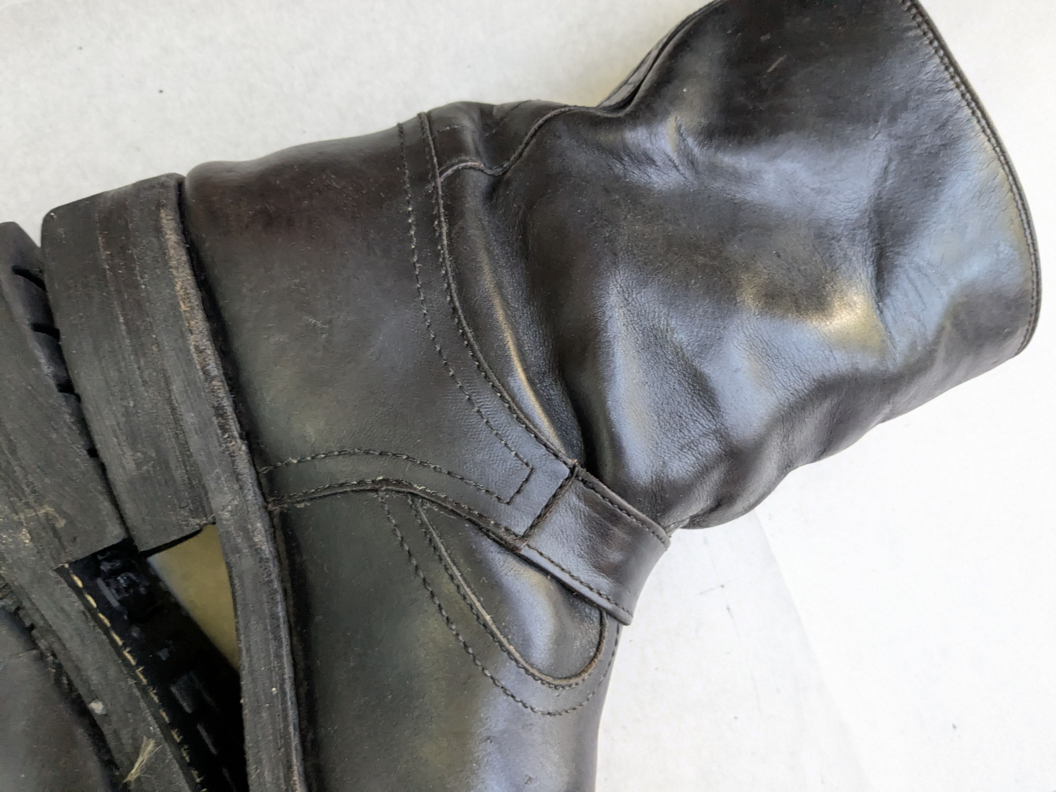 Frye Frye Engineer Boots Black Leather 9 D Buckle Size US 9 / EU 42 - 14 Thumbnail