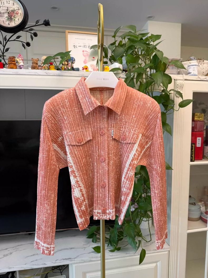 Issey Miyake Issey Miyake size:3 Pink pork belly pleated top Size XS / US 0-2 / IT 36-38 - 1 Thumbnail