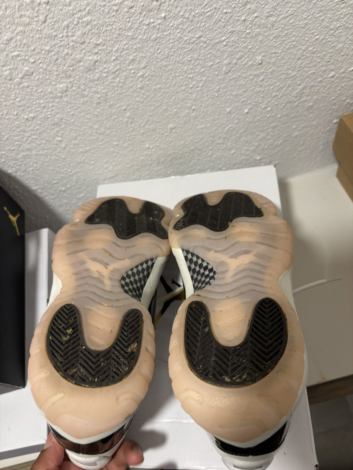 Jordan Brand × Nike Womens air jordan 11 retro Neapolitans Size US 8 / IT 38 - 3 Thumbnail