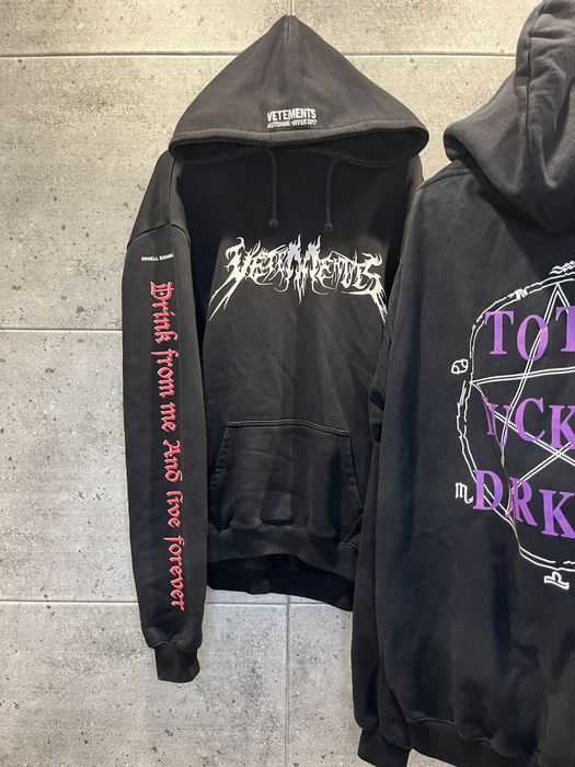 Vetements total sale darkness hoodie