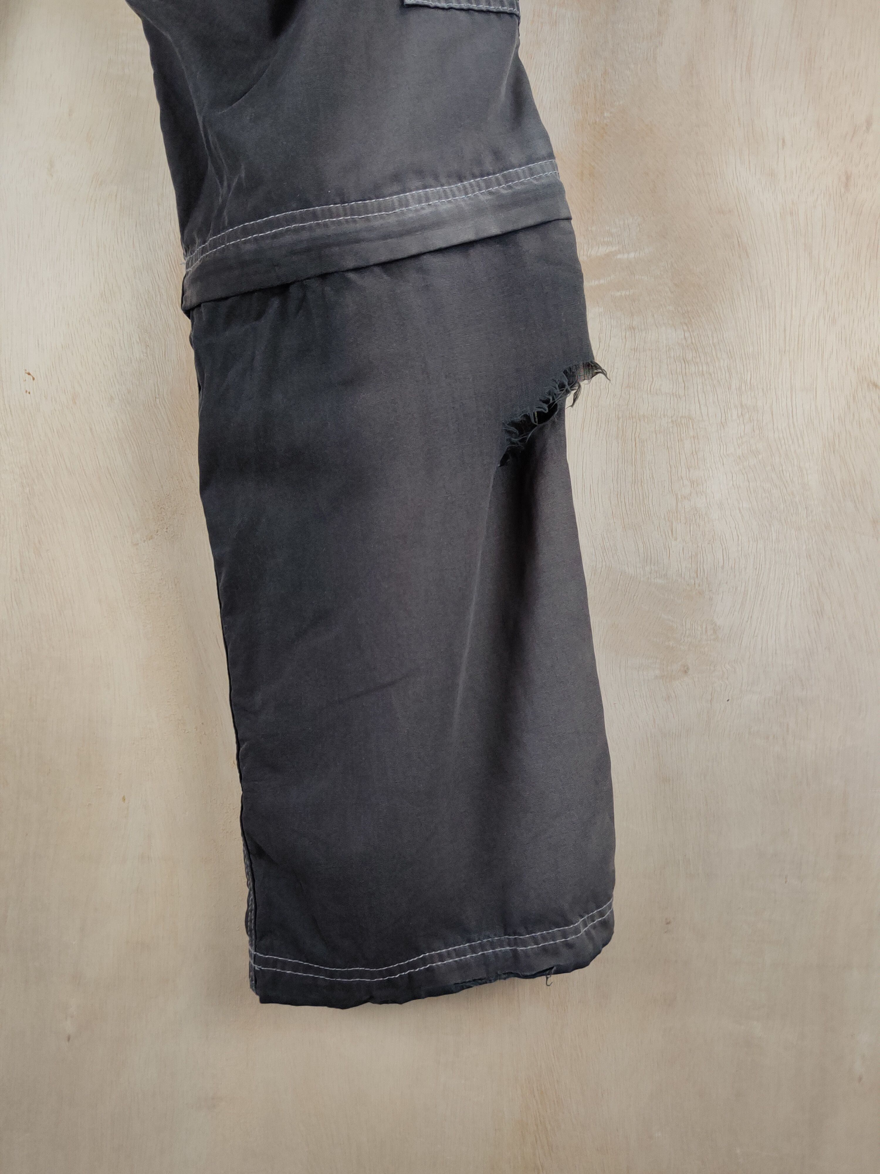 Japanese Brand Japanese Brand Black Faded Multipocket Cargo Pants #S2504 Size US 33 - 13 Thumbnail