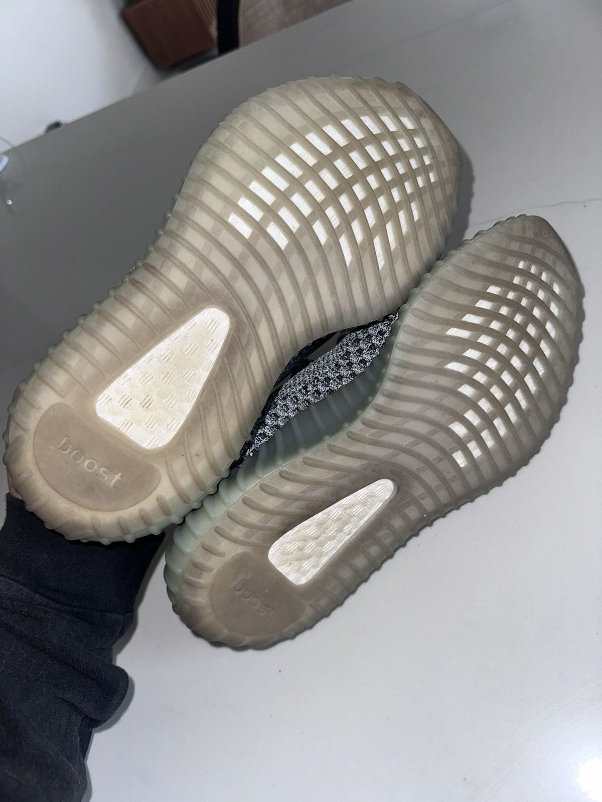 Yeezy ADIDAS YEEZY BOOST 350 V2 ASH BLUE SIZE 7 Size US 7 / EU 40 - 6 Thumbnail