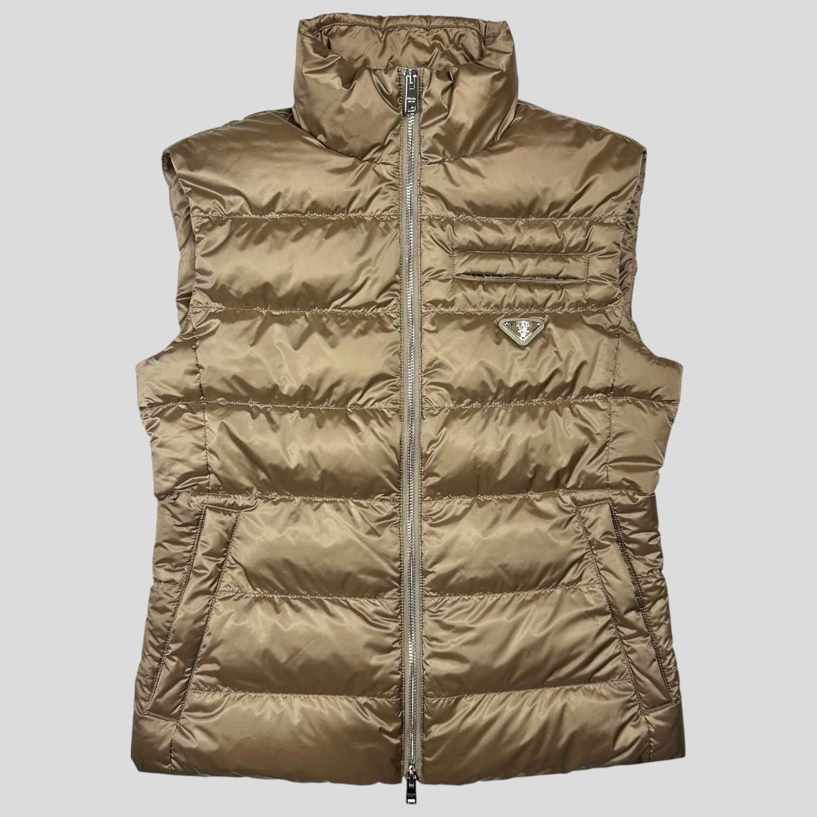 Prada Prada Milano 2017 Satin Champagne Nylon Down Logo Gilet - 8 Size S / US 4 / IT 40 - 1 Thumbnail