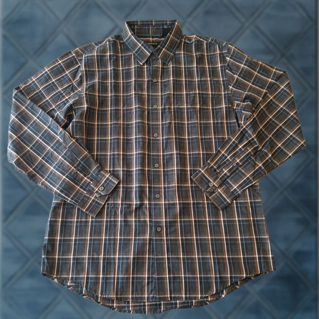 Van Heusen Van Heusen Shirt Mens Large Gray Plaid Long Sleeve Button Up Classic Fit Size US L / EU 52-54 / 3 - 1 Thumbnail