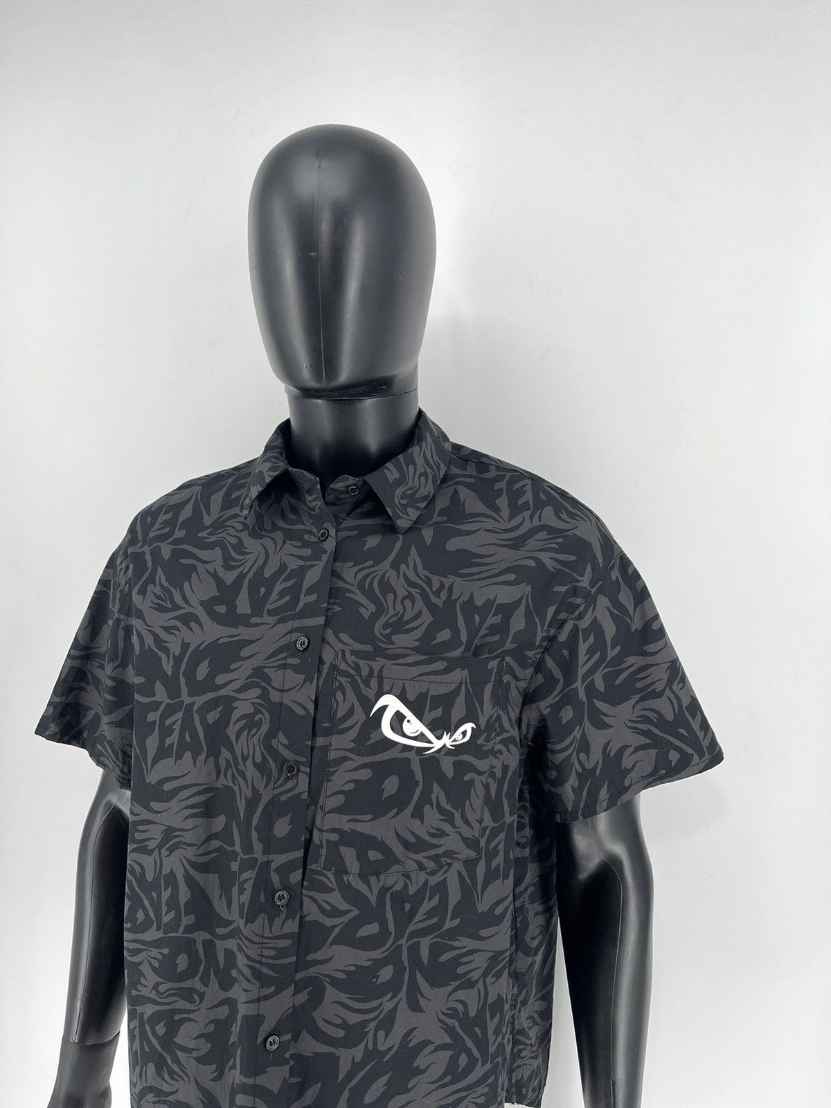 Japanese Brand × Vintage VINTAGE 90s NO FEAR BIG LOGO SHIRT HIPHOP MONOGRAM Size US S / EU 44-46 / 1 - 4 Thumbnail