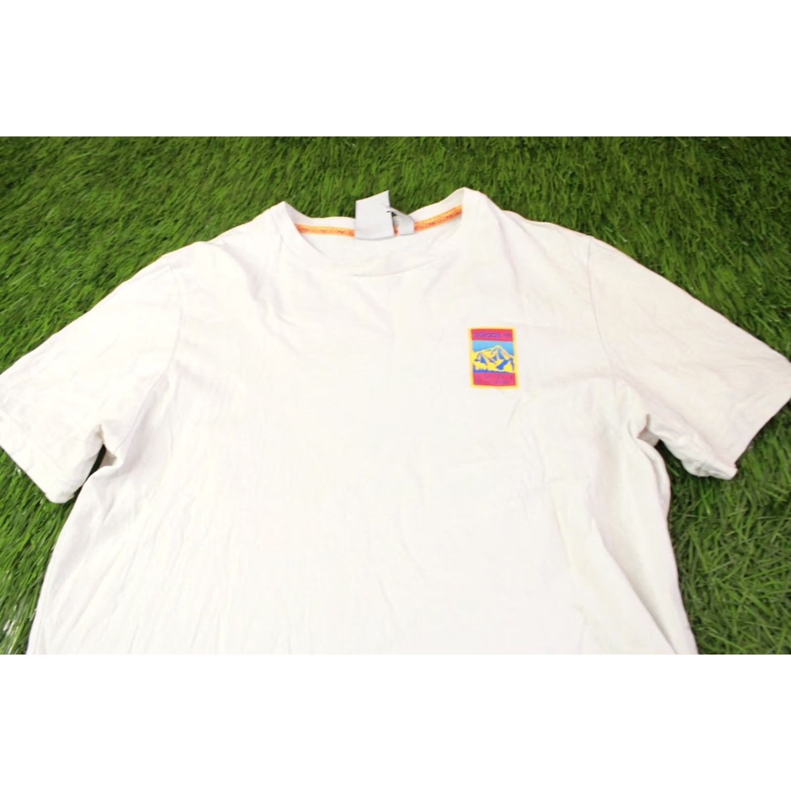 Adidas ADIDAS ADIPLORE ORIGINAL 2020 MEN SHIRT T-SHIRT TEE JERSEY SIZE M MEDIUM White Logo solid short sleeve 66 cm 50 cm Mens Size US M / EU 48-50 / 2 - 3 Thumbnail