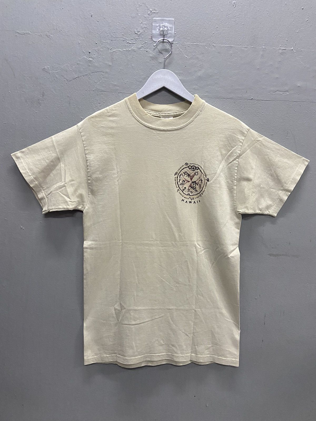 Other HULA PLUM TREES HIBISCUS SURF RIDING HAWAII TEE SHIRT Size US S / EU 44-46 / 1 - 2 Thumbnail