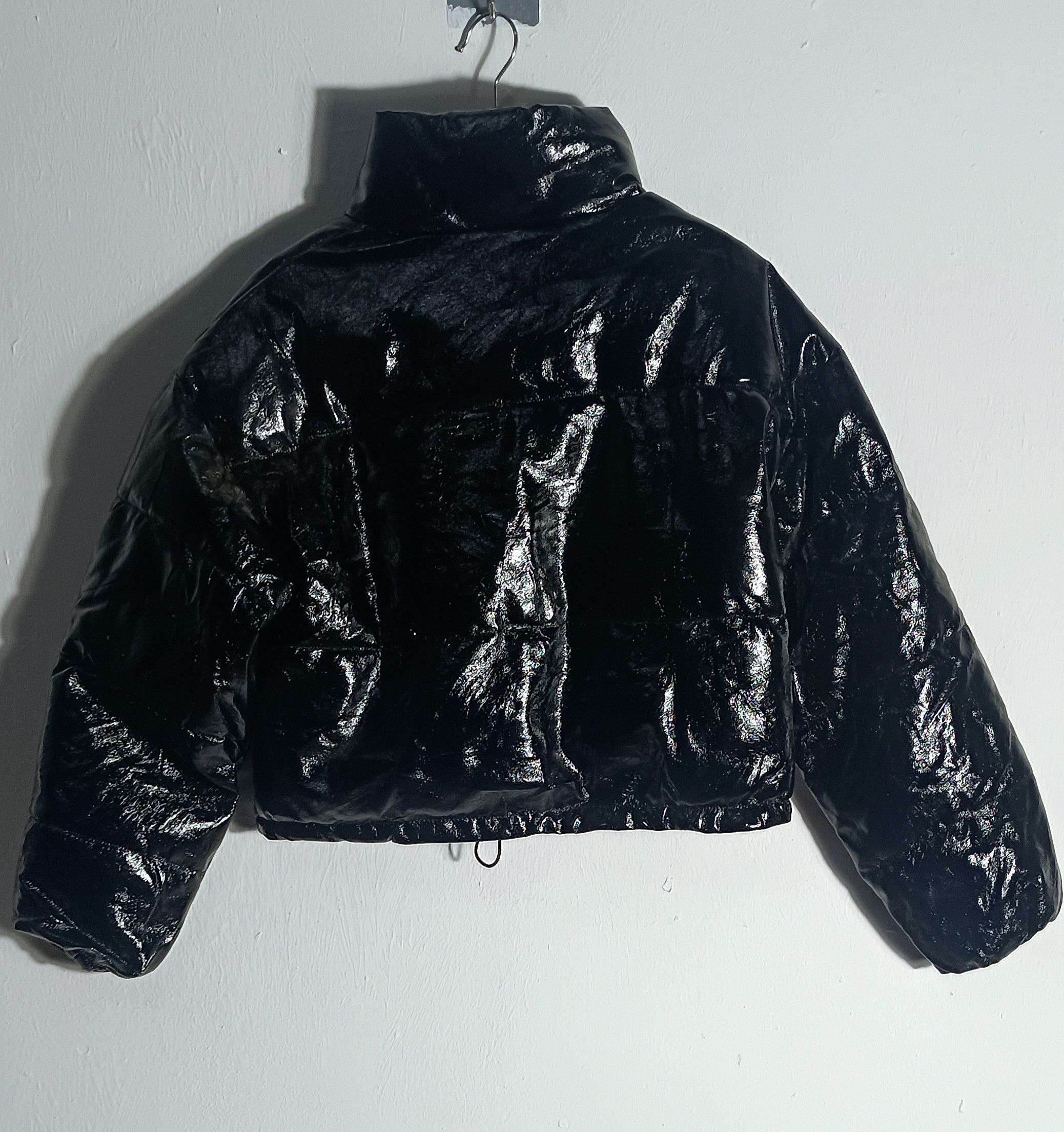 Divided H&M Divided Teenage Ladies Shiny Padded cropped Balloon Size M / US 6-8 / IT 42-44 - 2 Thumbnail