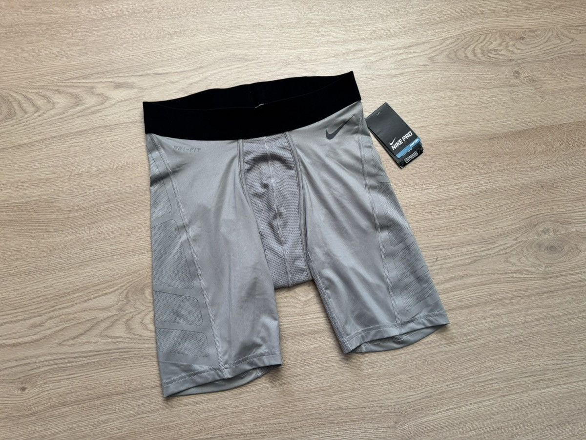 Nike NWT Nike Pro Dri-Fit Soccer Football Compression Shorts Size US 34 / EU 50 - 1 Thumbnail