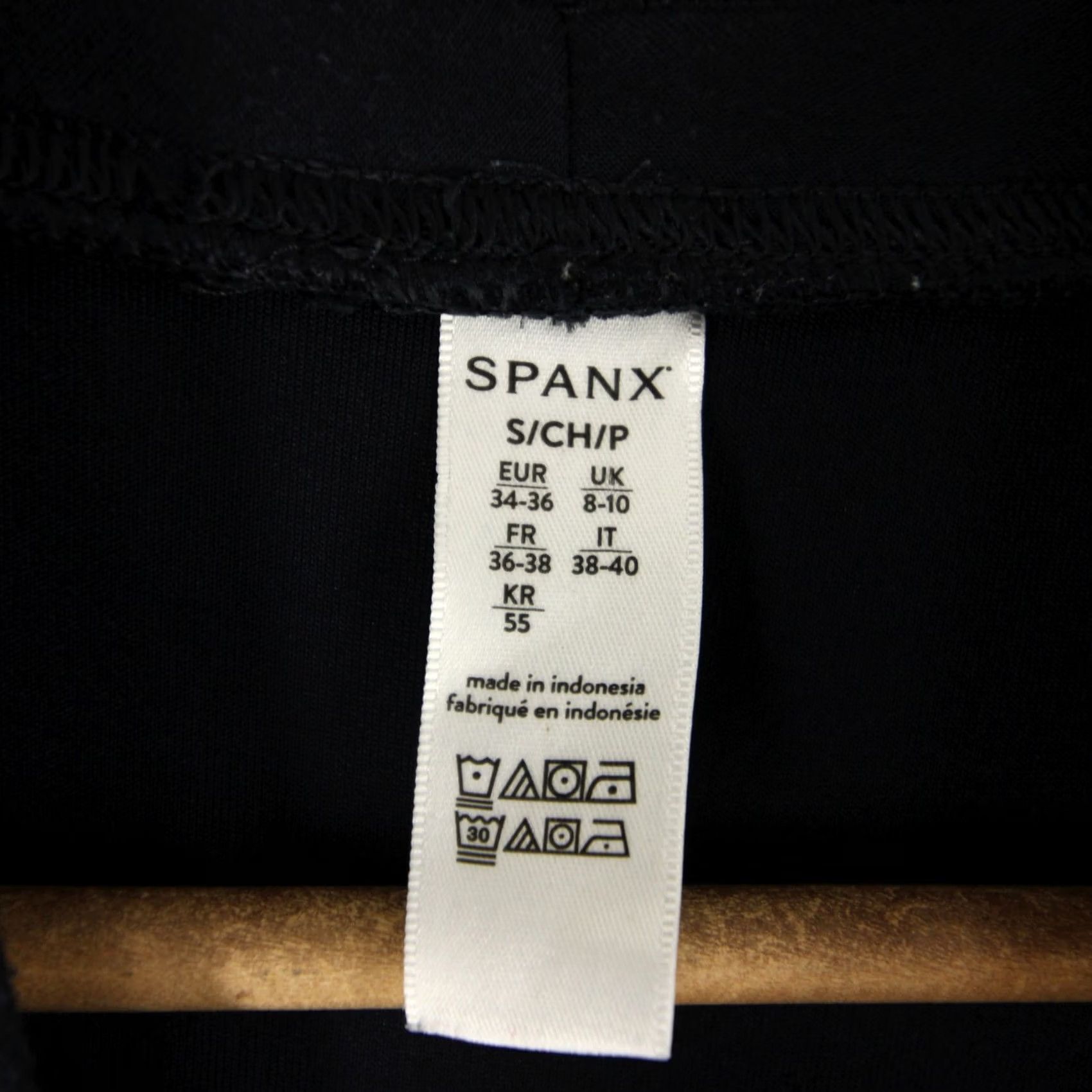 Spanx Spanx AirEssentials Pullover S Black Mock Neck Spacer Fabric Drawstring Athleisure Size S / US 4 / IT 40 - 7 Thumbnail