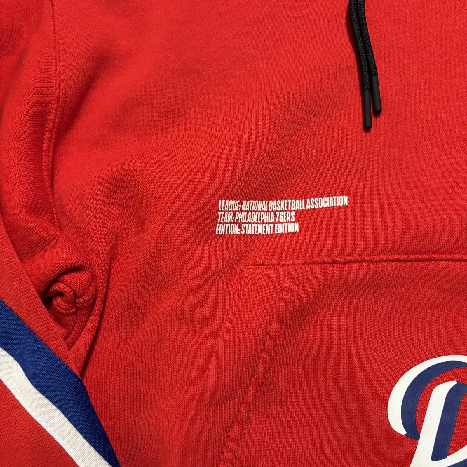 Nike Philadelphia 76ers Hoodie Womens Large Red NBA Basketball Size US L / EU 52-54 / 3 - 5 Thumbnail