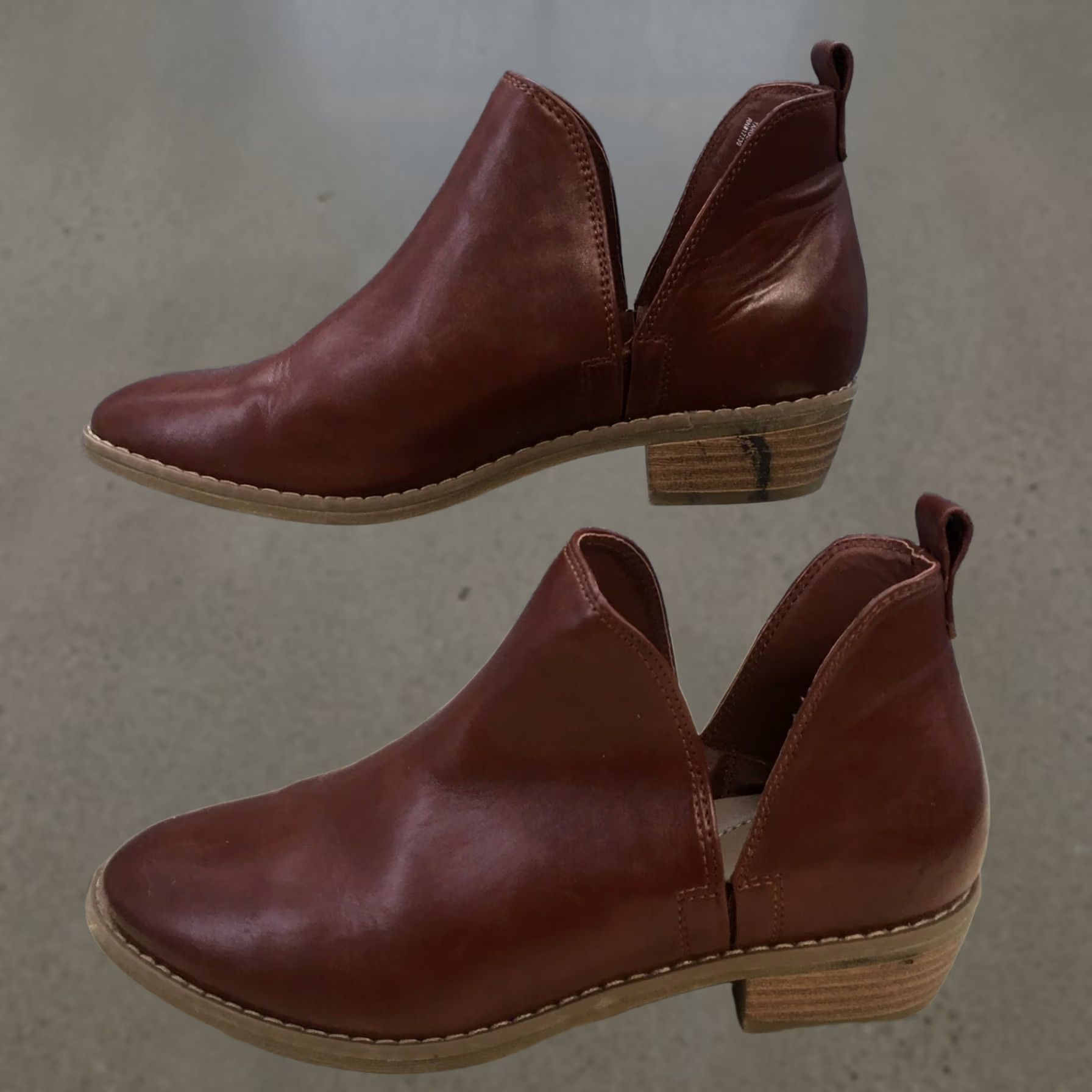 Vintage Universal Thread Boots Womens 6.5 Ankle Booties Brown Faux Leather Pull On Heel Block Casual Shoes Women Size US 7 / IT 37 - 1 Thumbnail