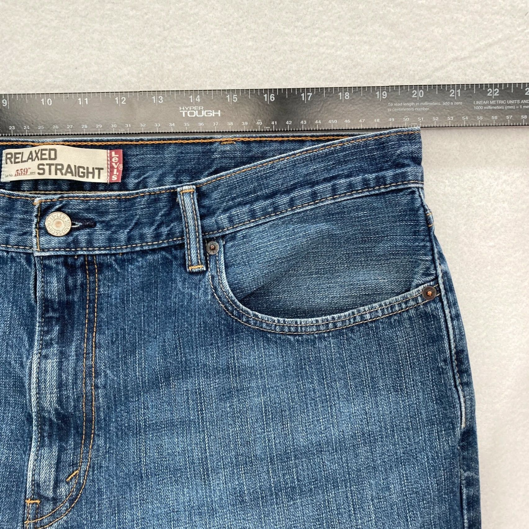 Levi's Levi's 559 Mens Jeans Straight Leg Relaxed Denim 40x32 Medium Wash Blue 559 Model Regular Inseam 32 Mens Size US 40 / EU 56 - 6 Thumbnail