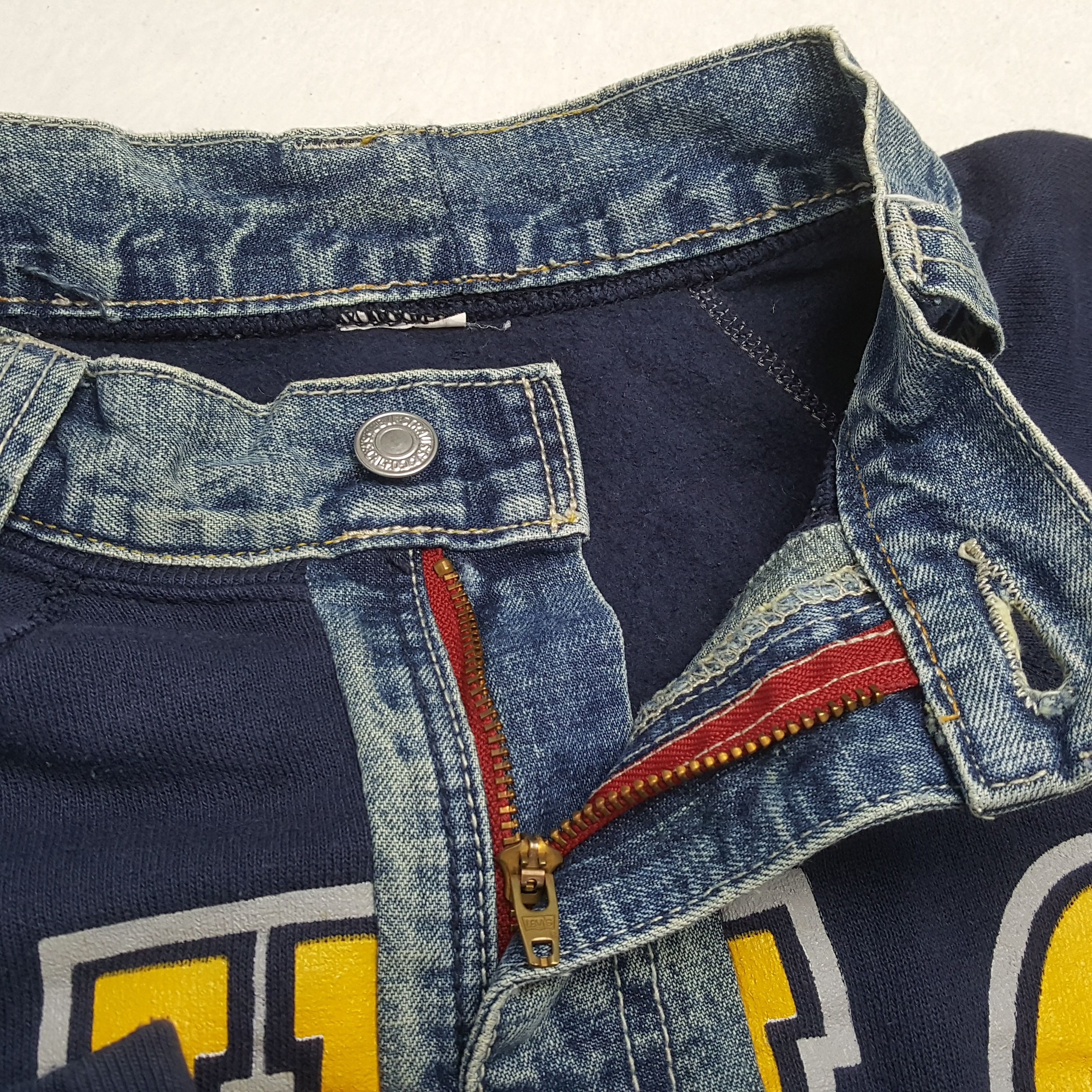 Vintage UNIVERSITY OF MICHIGAN Streetwear Style Custom Sweatshirt Size US L / EU 52-54 / 3 - 9 Thumbnail