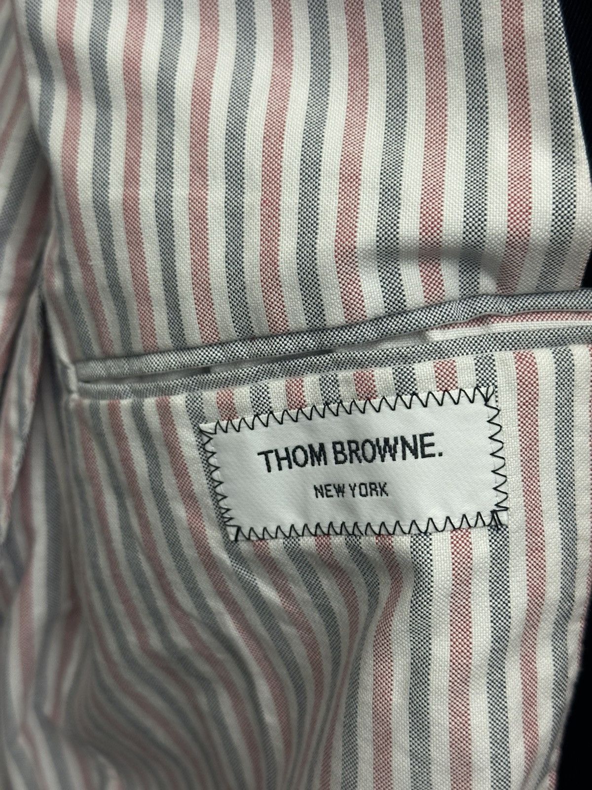 Thom Browne Thom Browne navy chesterfield jacket sz 3 Size US L / EU 52-54 / 3 - 11 Thumbnail