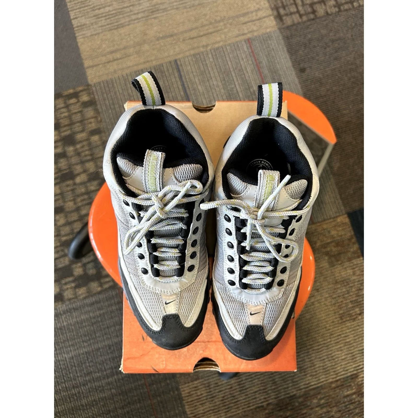 Nike VINTAGE Nike ACG WMNS Air Trio Mid Shoes Women’s 7 Medium Grey/Pear Neut 2001 Nike Air WMNS Shoes/Boots Women Size US 5 / IT 35 - 7 Thumbnail