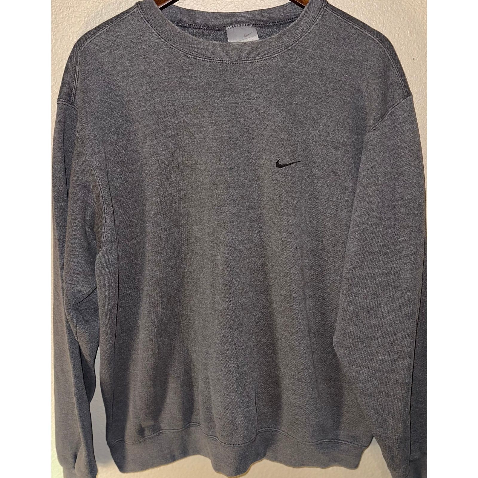 Nike Nike Gray Mini Swoosh Crewneck Sweatshirt 👕✨ Size L Size US L / EU 52-54 / 3 - 1 Thumbnail