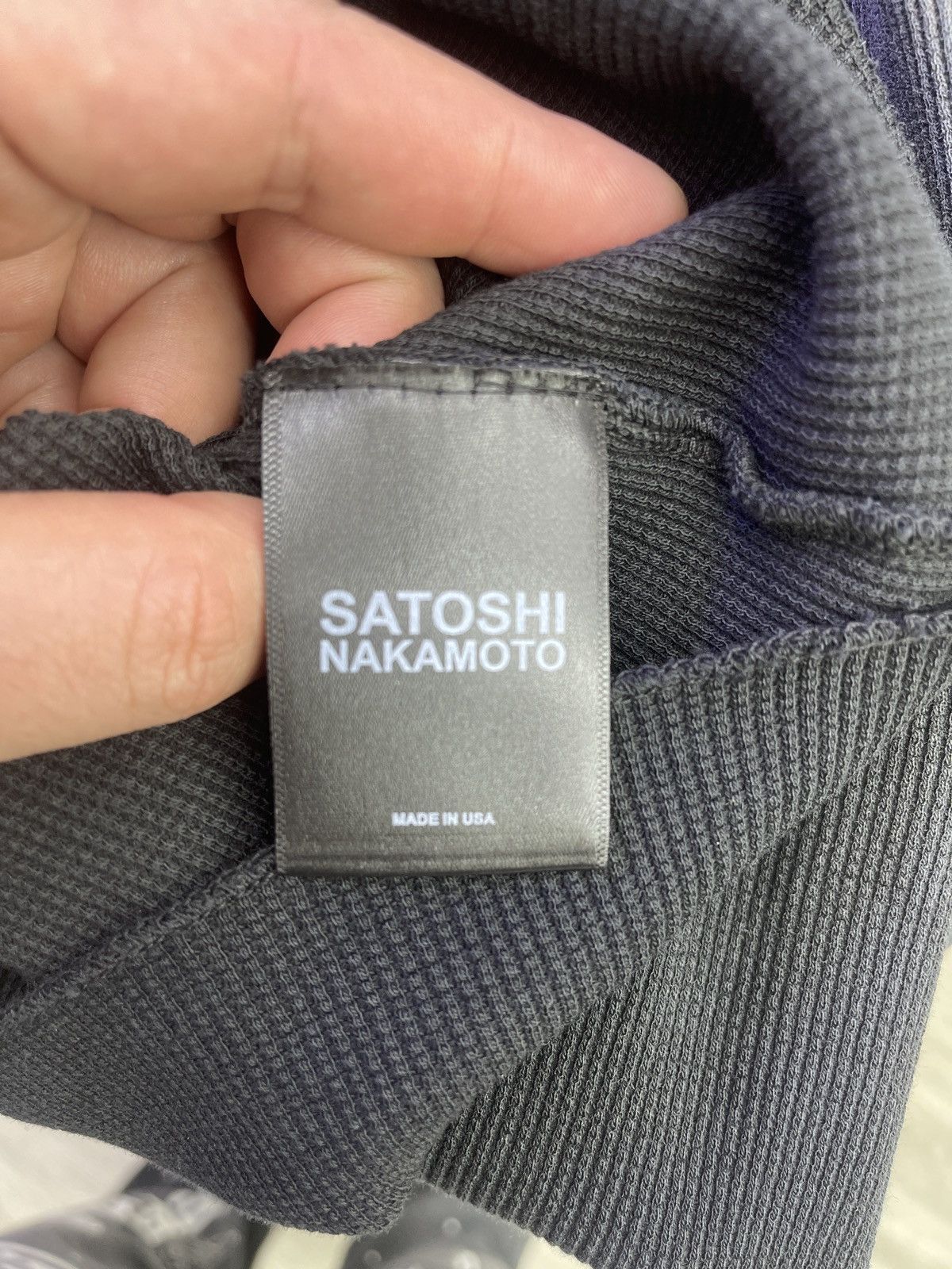 Satoshi Nakamoto Satoshi Nakamoto Thermal black Size US M / EU 48-50 / 2 - 6 Thumbnail